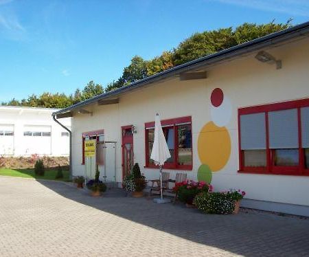 Econo Motel Goelzer Büchenbeuren Exteriör bild