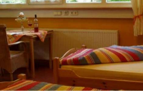 Econo Motel Goelzer Büchenbeuren Exteriör bild